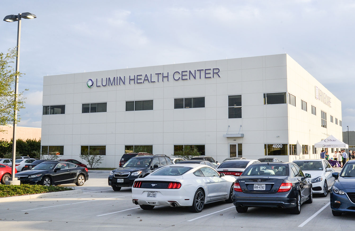 Lumin Health Care, serving patients all over the Metroplex, multiple urgent care/family care clinics; comprehensive spine, orthopedic and pain management centers; freestanding E.R. facilities and licensed acute care surgical hospital.