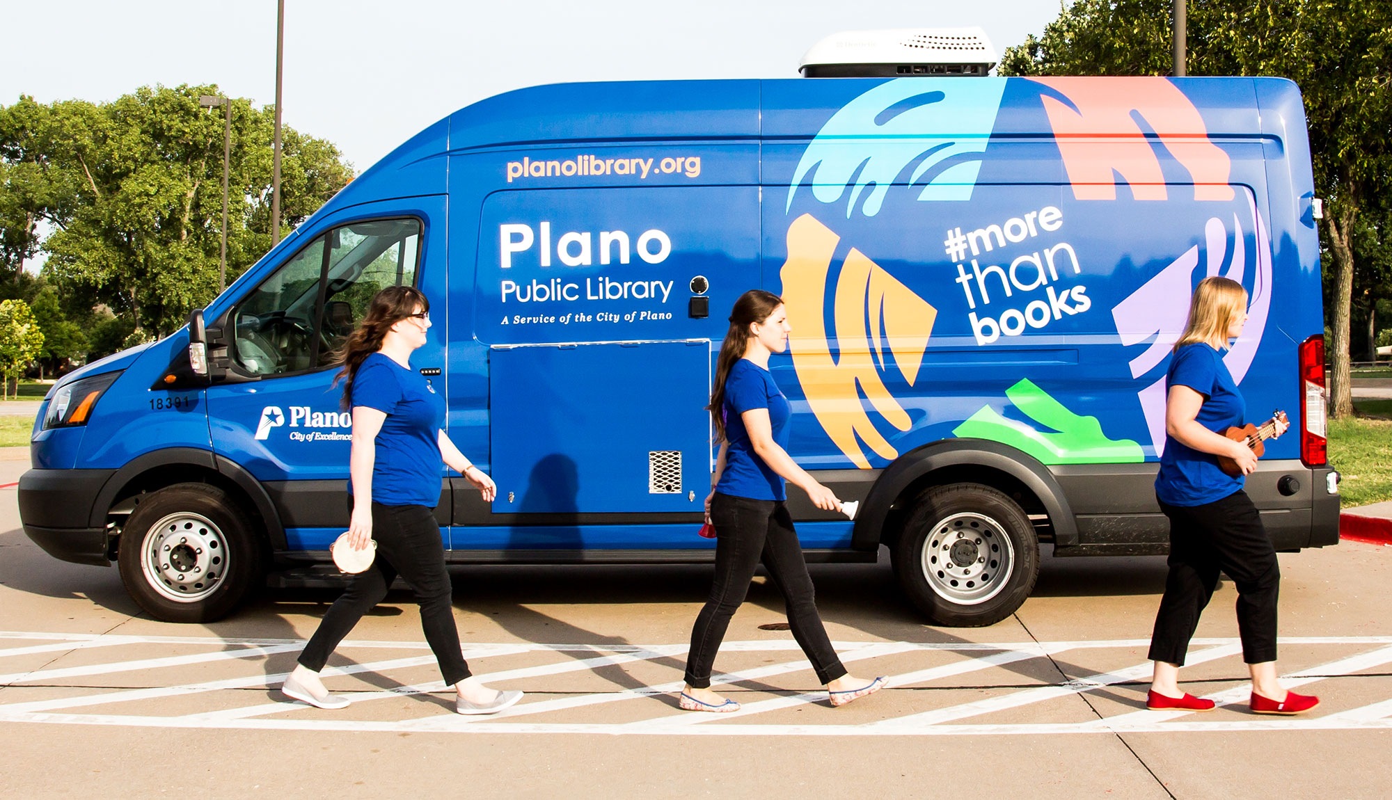 Annie & the Rachels and the Plano Public Library's new outreach van // photos by Jennifer Shertzer