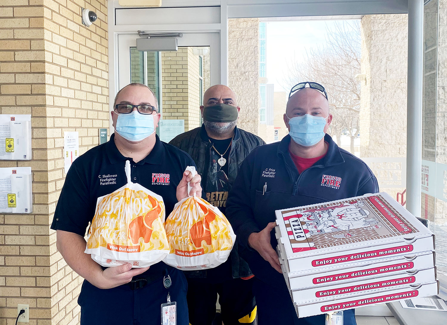 Ram with meals for Frisco firefighters // photos courtesy Ram Mehta