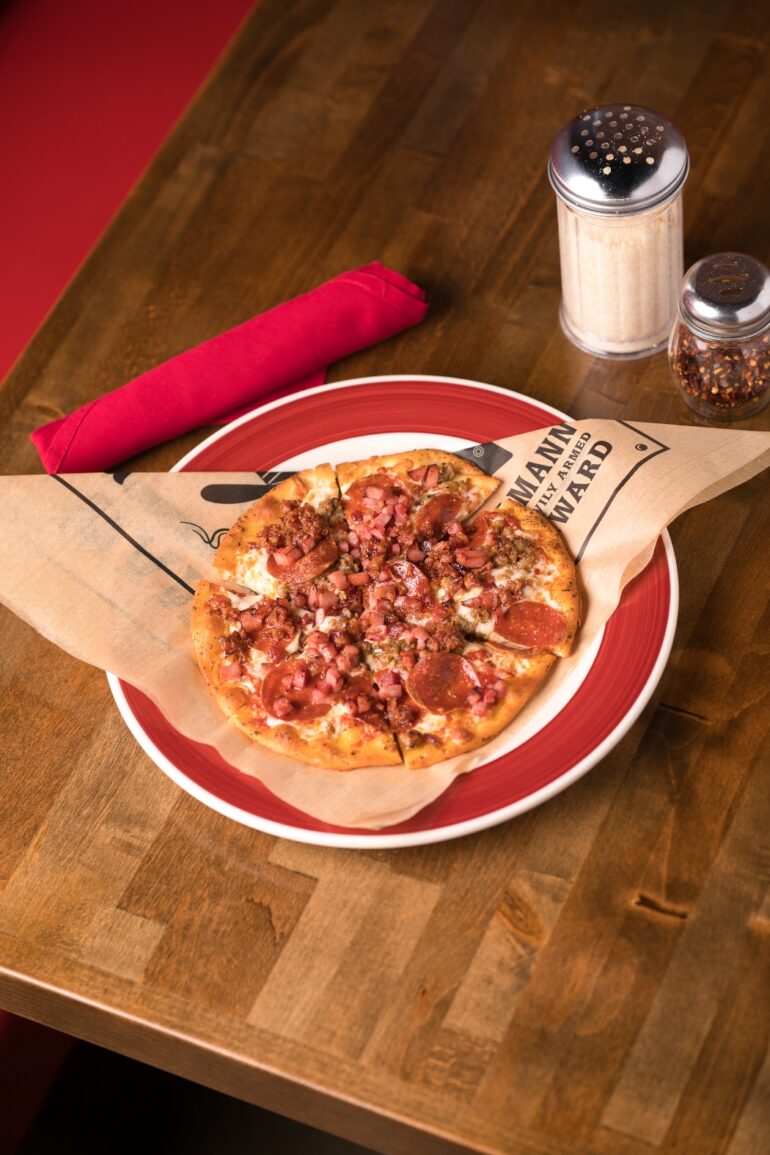 Dough Bro's to celebrate grand opening with free wine and cheese pizza
